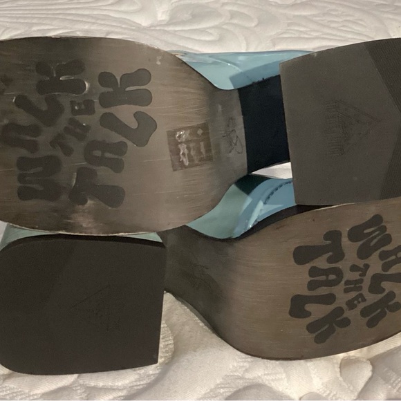 John Fluevog Light Blue Patent Mary Jane Platforms - Picture 8 of 8